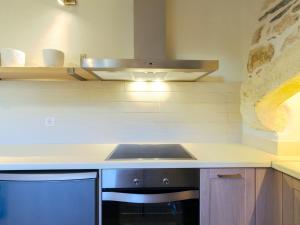 Holiday Home Lenys Seaside House by Interhome