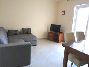 Apartment Wohnung Asia 1 mit Blick auf das Wasser by Interhome