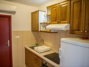 Apartment Wohnung für 5 Personen Zdravko 4 by Interhome