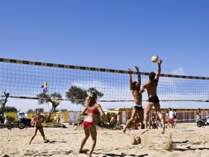 Holiday Home Haus in Lido Di Volano mit Terrasse- Garten und Grillplatz by Interhome