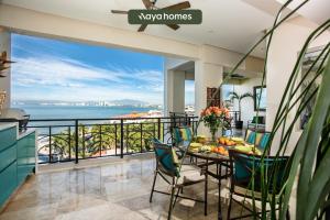 Ocean front 3Br Unit - Balcony -Beach view - Pool