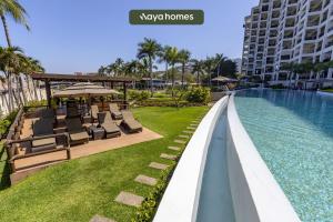 Ocean front 3Br Unit - Balcony -Beach view - Pool