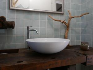 Holiday Home Cosima mit Blick auf das Wasser by Interhome