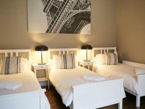 Holiday Home Gemütliches Haus für 10 Personen Stadt 15 Minuten zu Fuß Straßenbahn 5 Minuten by Interhome