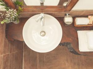 Apartment Wohnung Glicine mit Schwimmbad und Meerblick by Interhome