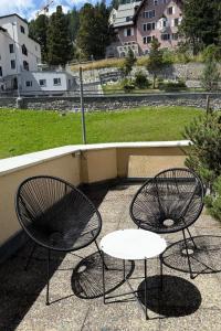 Apartment Studio im Zentrum- Schwimmbad und 400m von Skiliften entfernt by Interhome