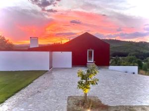 Holiday Home Haus in Vila Soeiro Do Chão mit privatem Parkplatz by Interhome