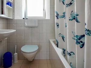 Apartment Chesa Melchior by Interhome