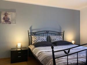 Holiday Home Charmantes Ferienhaus mit schöner Aussicht- 2 Sc by Interhome