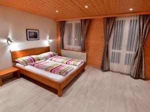 Apartment Appartement mit Bergblick by Interhome