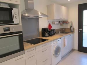 Apartment Wohnung Lou Pitchot Maximénet - Le Renard by Interhome