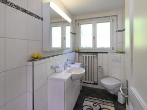 Apartment Haus Stirnemann- Wohnung H-3 by Interhome