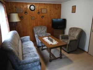 Holiday Home Ferienhasu Donauknie by Interhome