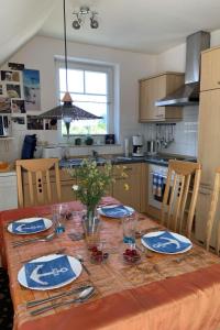 Apartment Moderne Wohnung in Karlshagen mit Grill und Garten by Interhome