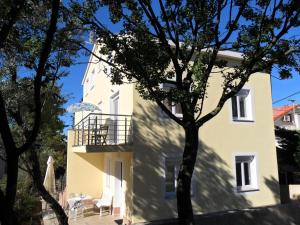 Apartment mit Balkon für drei Personen by Interhome