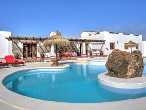 Holiday Home Villa mit privatem Pool by Interhome