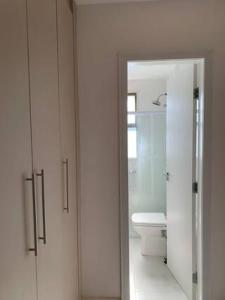Apartamento espetacular frente mar na Barra
