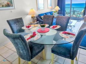 Emerald Towers West 4001