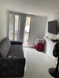 Apartamento Amoblado primer piso, 2 habitaciones, aire acondicionado, conjunto residencial GOYA