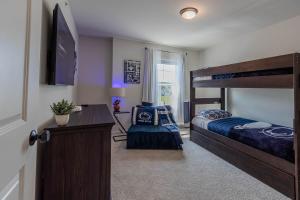 The Cobbin Luxe, Luxe Stay Minutes from Penn State