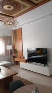 Bel Appartement meublé avec Piscine, lhivernage à Marrakech