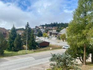 Studio rénové 3* au pied des pistes de Pyrénées 2000 avec terrasse et cuisine équipée - FR-1-703-195