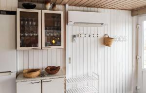 Awesome Home In Ringkøbing With Wifi