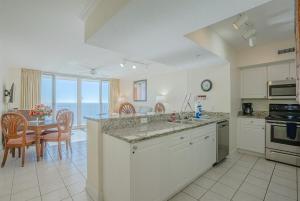 Bluewater Condo-Stunning Emerald Beach Resort Gulf-Front Condo with Spacious Balcony