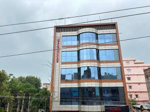 Grand Palace Hotel & Restaurant