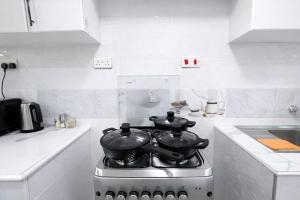 Naka Balcony Apartment with Amazing Lake View, GYM