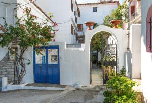 ClubOrsa Chrysoula's Guest House Skiathos Greece