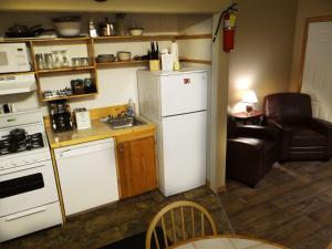 One-Bedroom Bungalow room in Historic Tamarack Lodge and Cabins