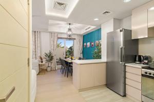 FIRST CLASS VILLA Zen Luxe Contemporary Haven