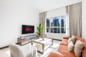 LUX The 02 Residences JLT Suite