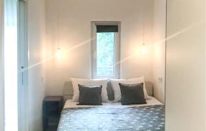 Amazing Home In Cizici