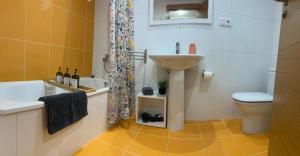 Piso de lujo TIME TO RELAX - descansar y trabajar en Golf Panoramica - Sant Jordi para 4 pers - internet fibra GRATIS