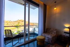 ELIVAAS Terra Cove 6 BHK Villa with Surreal Views