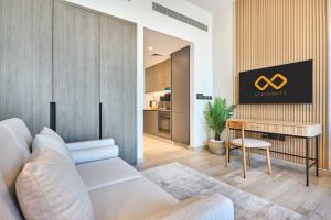 Modern Studio at Oxford Gardens Arjan - Near Miracle Garden