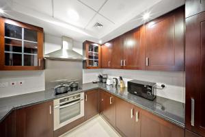 FIRST CLASS 1BR Sophisticated Downtown Escape