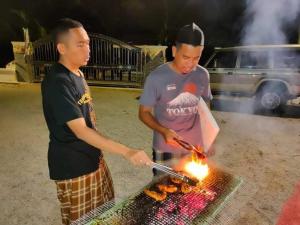 Airport KBR Inn & Homestay Free Shuttle