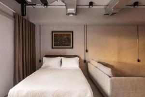 The District Hostel Ekkamai