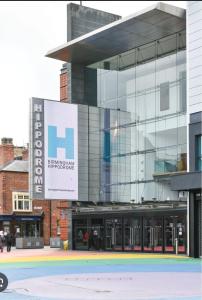 #119 City Lights and Comfort Arcadian Apartment