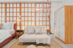Japandi Aesthetic Corner Unit, Calm & Private, MOA