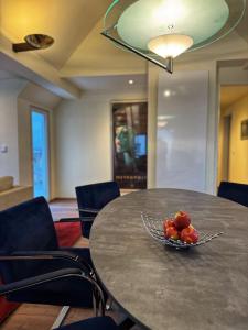 Sonnige Design-Dachwohnung mit Fernblick