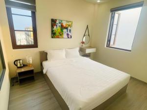 Rova Hotel - Ven Sunset Town