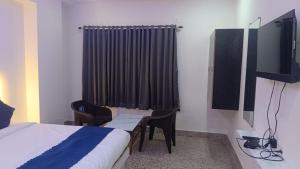 HoTEL JAGAPATHI INTERNATIONAL