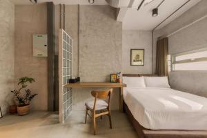 The District Hostel Ekkamai