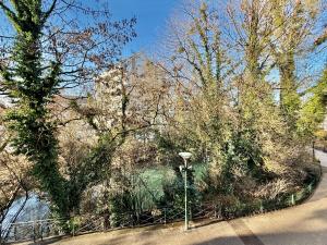 Royal Rock River Lodge