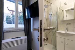 AZURE Palace Apartments