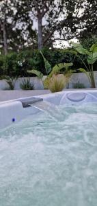 Holiday House in Villa Beatrice con Jacuzzi privata